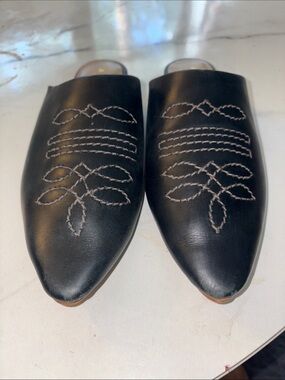 Anthropologie Black Leather Embroidered Slip-On Flats (Read Description)